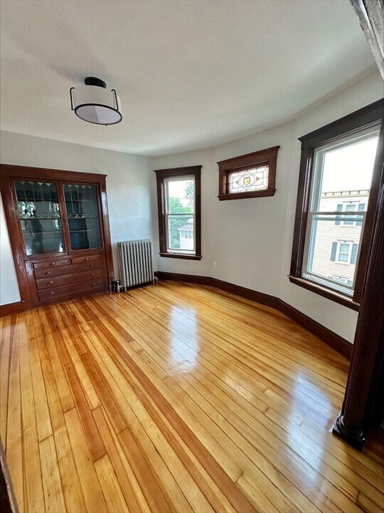 21 Pleasant St, Unit #3 in Boston, MA - Building Photo