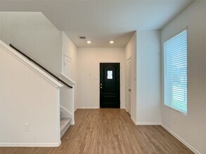 24019 Steep Climb Dr in Hockley, TX - Foto de edificio - Building Photo