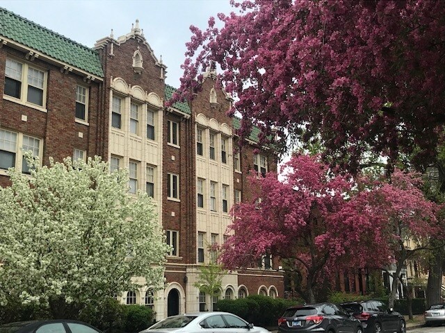 1824 N Lincoln Park W in Chicago, IL - Foto de edificio - Building Photo