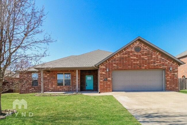 property at 610 Hawthorn Way