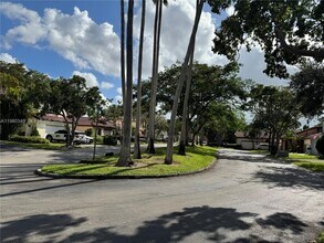 17340 NW 63rd Ave in Hialeah, FL - Building Photo - Building Photo