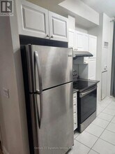 33 Elm Dr W in Mississauga, ON - Building Photo - Building Photo