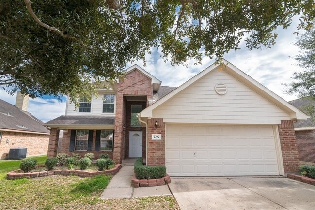 property at 2707 Troy Dr