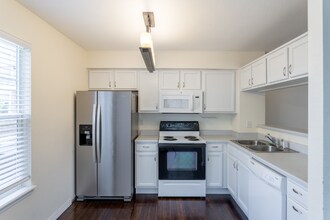 13291 Holly St in Thornton, CO - Building Photo - Building Photo