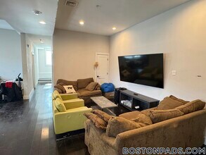 1 Cedar St in Boston, MA - Foto de edificio - Building Photo