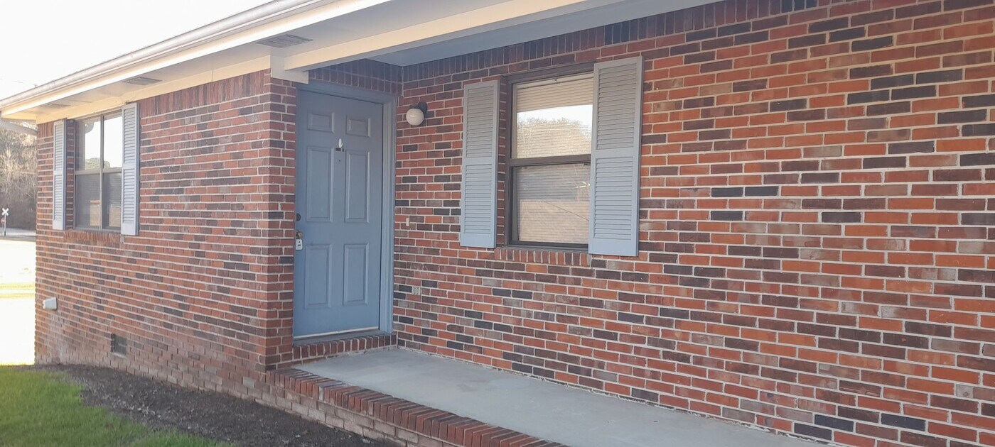 326 Mission Ridge Rd in Rossville, GA - Building Photo