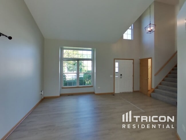 50 Raven Dr in Aurora, IL - Building Photo - Building Photo