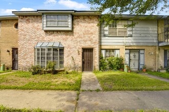 128 Goodson Dr in Houston, TX - Building Photo - Building Photo