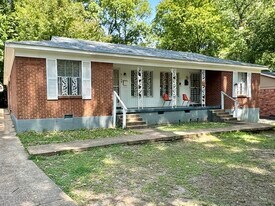 2168 Carnes Ave in Memphis, TN - Building Photo