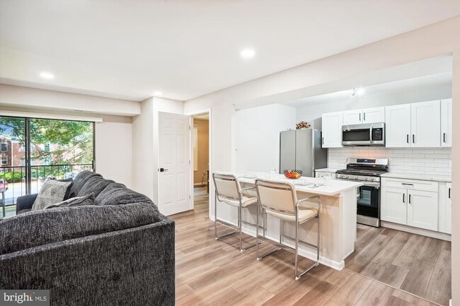 820 Quince Orchard Blvd in Gaithersburg, MD - Building Photo - Building Photo