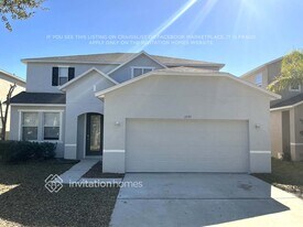 11133 Golden Silence Dr in Riverview, FL - Building Photo