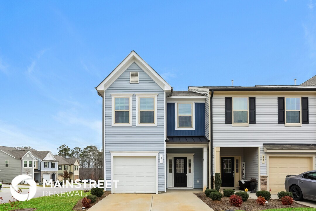 5 N Grey Abbey Dr in Clayton, NC - Building Photo