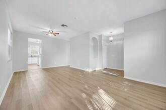 14609 Kristenright Ln in Orlando, FL - Building Photo - Building Photo