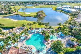 6864 Ascot Dr in Naples, FL - Building Photo