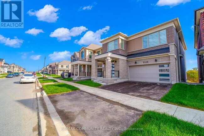 3328 Marchington Sq in Pickering, ON - Building Photo - Building Photo