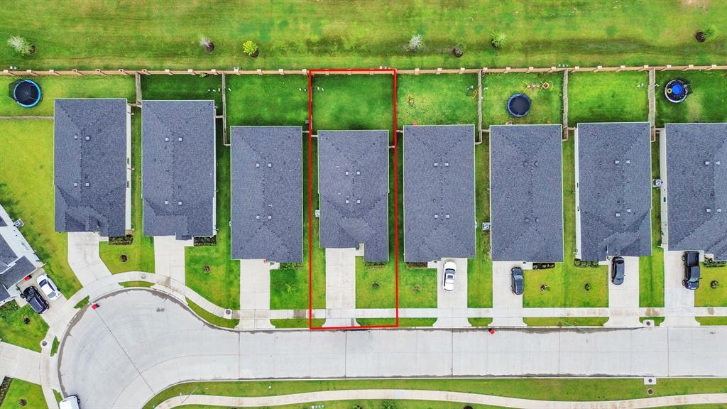 8034 Tropea Dr in Richmond, TX - Building Photo