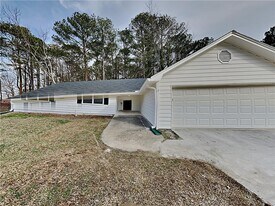 1512 Sugar Plum Dr SW