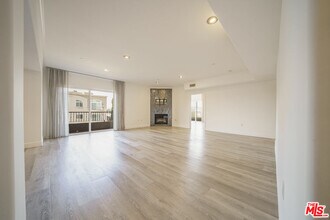 970 S St Andrews Pl in Los Angeles, CA - Building Photo - Building Photo