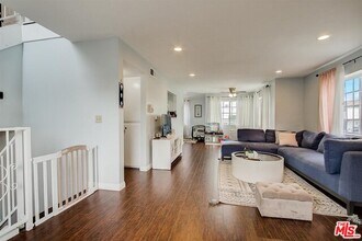 4843 W 118th St in Hawthorne, CA - Foto de edificio - Building Photo