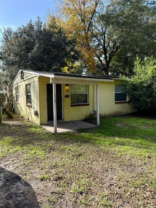 property at 1238 River Bank Ct