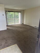 920 6th St in Cosmopolis, WA - Building Photo
