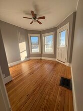 53 Farragut Rd, Unit Apartment 2 in Boston, MA - Foto de edificio - Building Photo