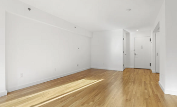 100 W 16th St-Unit -507 in New York, NY - Building Photo - Building Photo