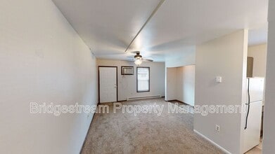 7127 N Springboro Pike in Dayton, OH - Foto de edificio - Building Photo