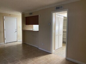 455 Wymore Rd in Altamonte Springs, FL - Building Photo - Building Photo