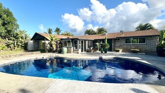 126 Mahealani Pl in Kailua, HI - Building Photo