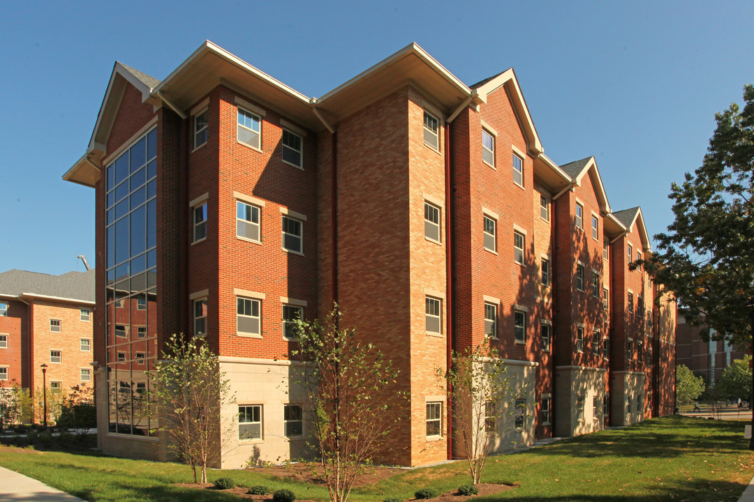 Donovan Hall in Lexington, KY - Building Photo