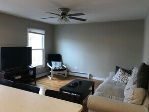 28 Nash St in New Haven, CT - Building Photo - Building Photo