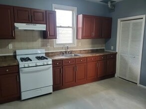 64 Schuyler Ave, Unit 2 in Newark, NJ - Building Photo - Building Photo