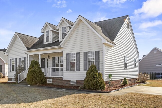 726 Addington Dr in Winterville, NC - Building Photo - Building Photo