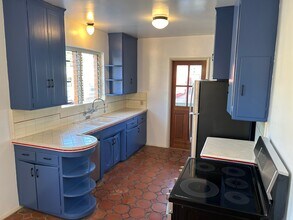 1425 Allison Ave, Unit 1425 in Los Angeles, CA - Foto de edificio - Building Photo