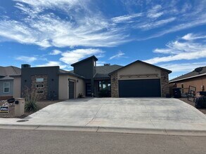 518 San Simon Dr in Alamogordo, NM - Building Photo - Building Photo