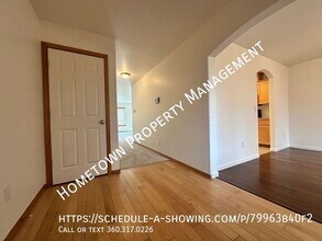 6644 Axis St SE in Lacey, WA - Building Photo - Building Photo