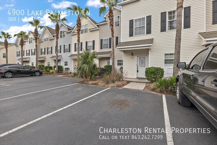 4900 Lake Palmetto Ln in North Charleston, SC - Building Photo