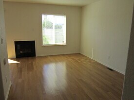 1710-1714 Lancaster Ave in Klamath Falls, OR - Building Photo