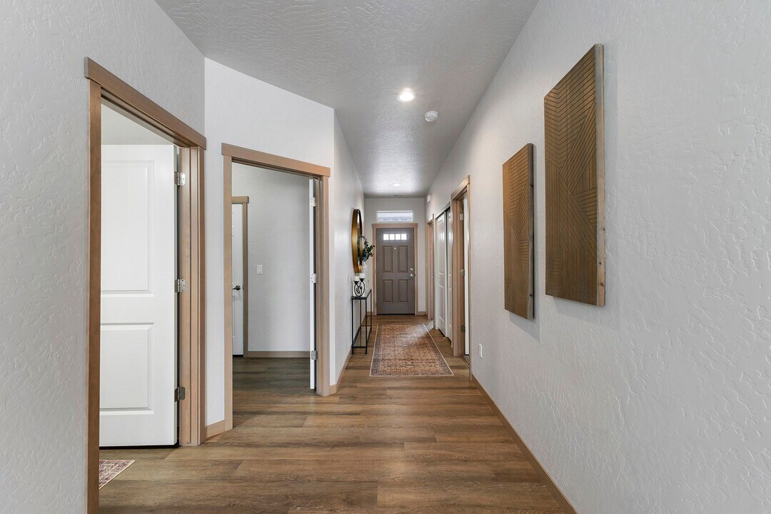 Majestic Villas in Rathdrum, ID - Building Photo