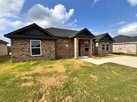 514 Sweet Pea Ln in Madill, OK - Building Photo