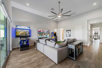 948 Jack Nicklaus Ct in Kissimmee, FL - Building Photo - Building Photo