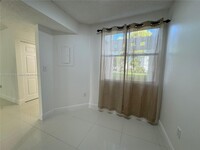 4764 NW 97th Pl in Doral, FL - Building Photo - Building Photo