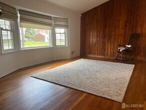 43 Lydia Ln in Edison, NJ - Building Photo - Building Photo