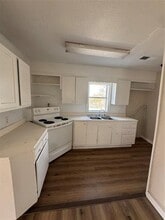 519 Hutchinson St in Bowie, TX - Building Photo - Building Photo