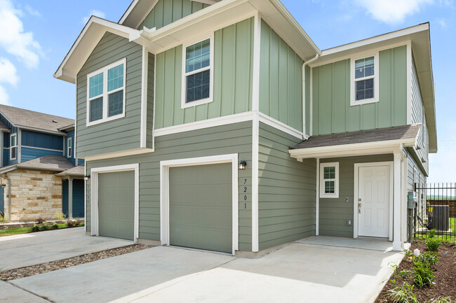 7201 Spotted Leaf Wy in Del Valle, TX - Building Photo - Building Photo
