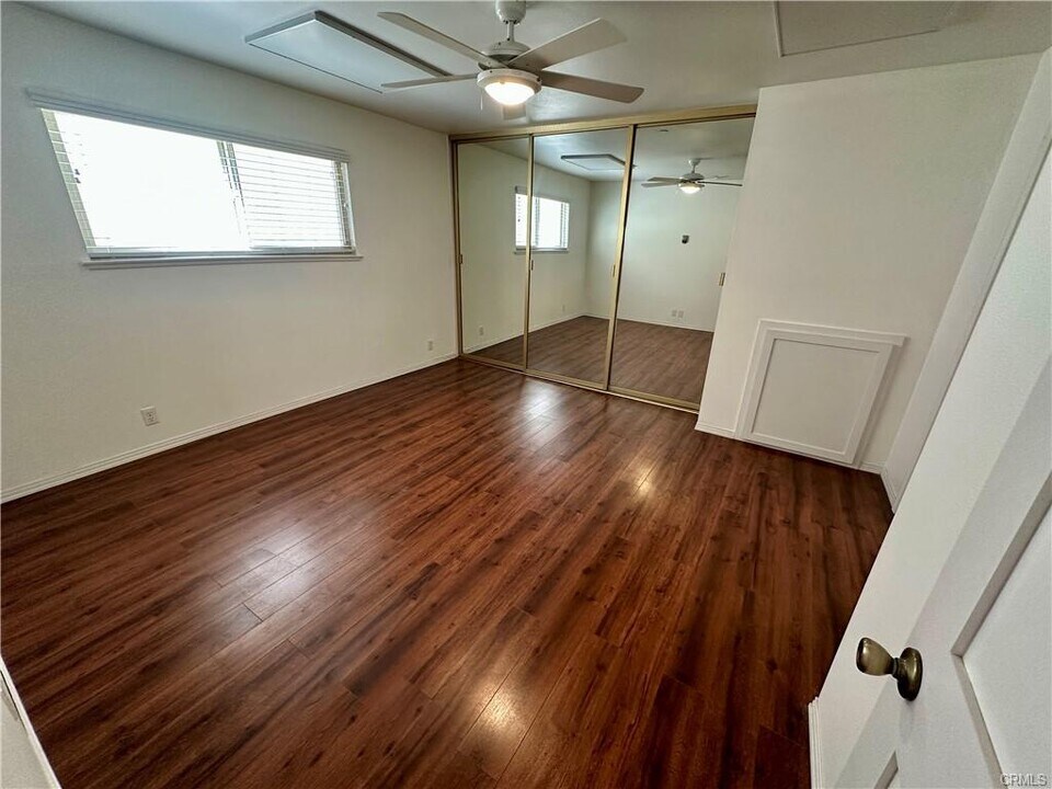 122 15th St in Manhattan Beach, CA - Building Photo