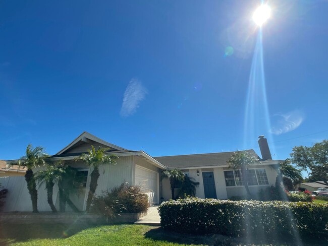 598 Walker Ave in Camarillo, CA - Building Photo - Building Photo