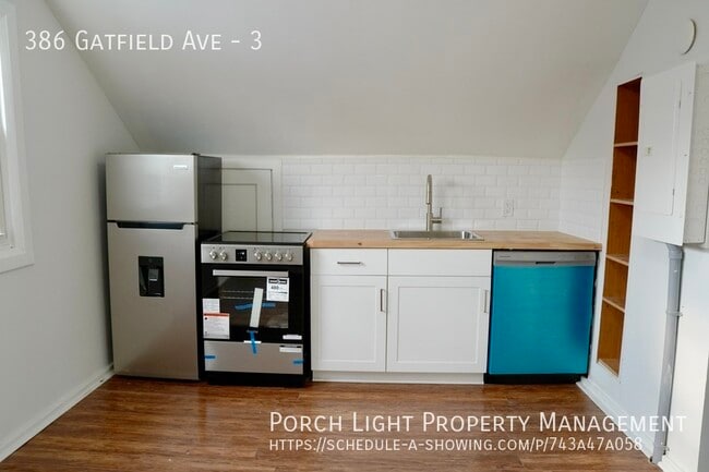 386 Gatfield Ave in Welland, ON - Building Photo - Building Photo