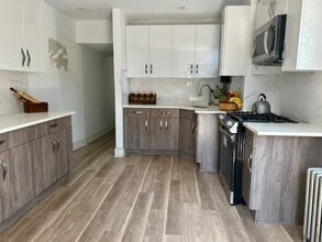 328 High St in Burlington, NJ - Building Photo - Building Photo